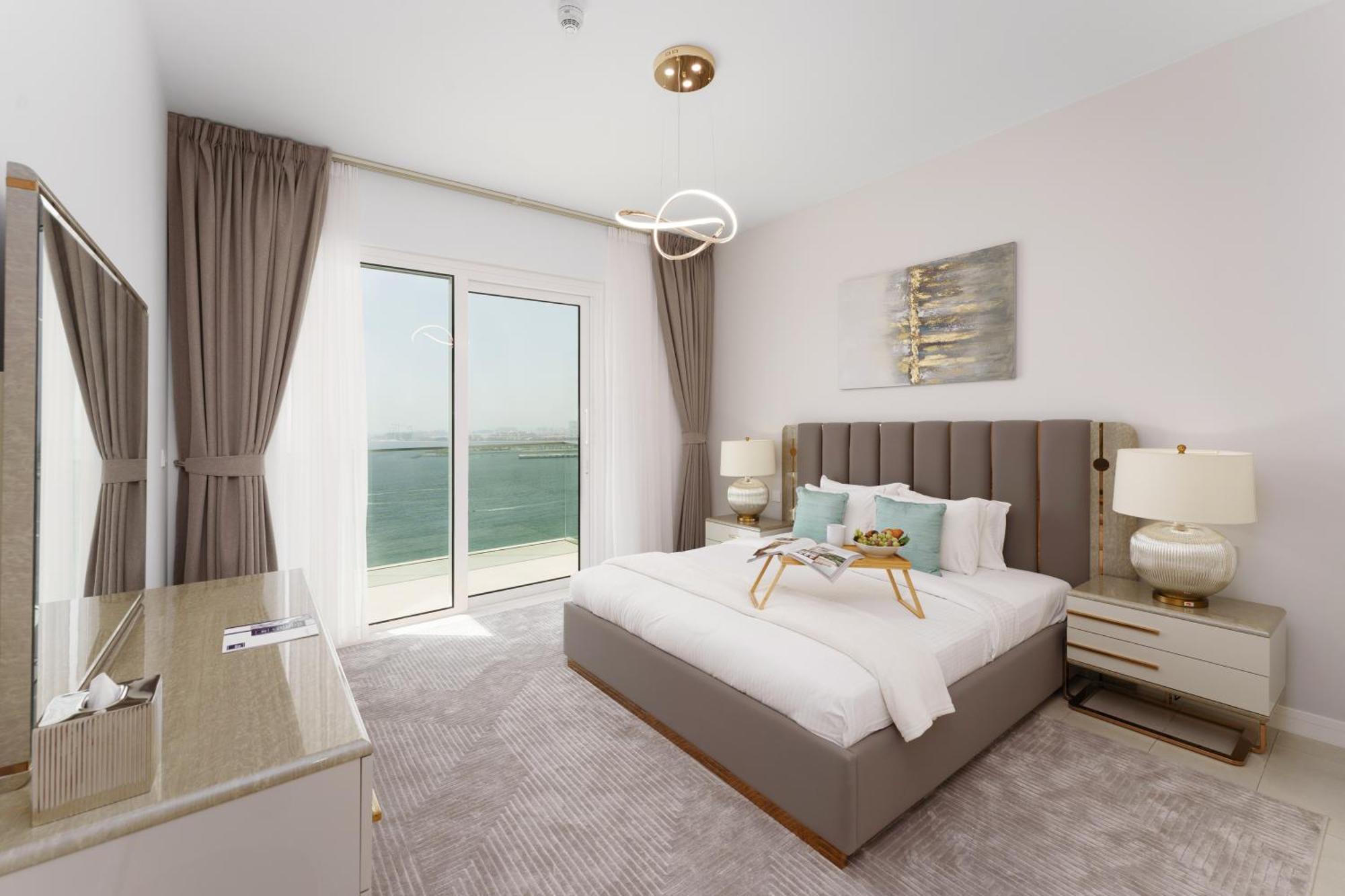 Maison Privee - Seaside Jbr Living W/ Open Sea & Bluewaters Views Apartment