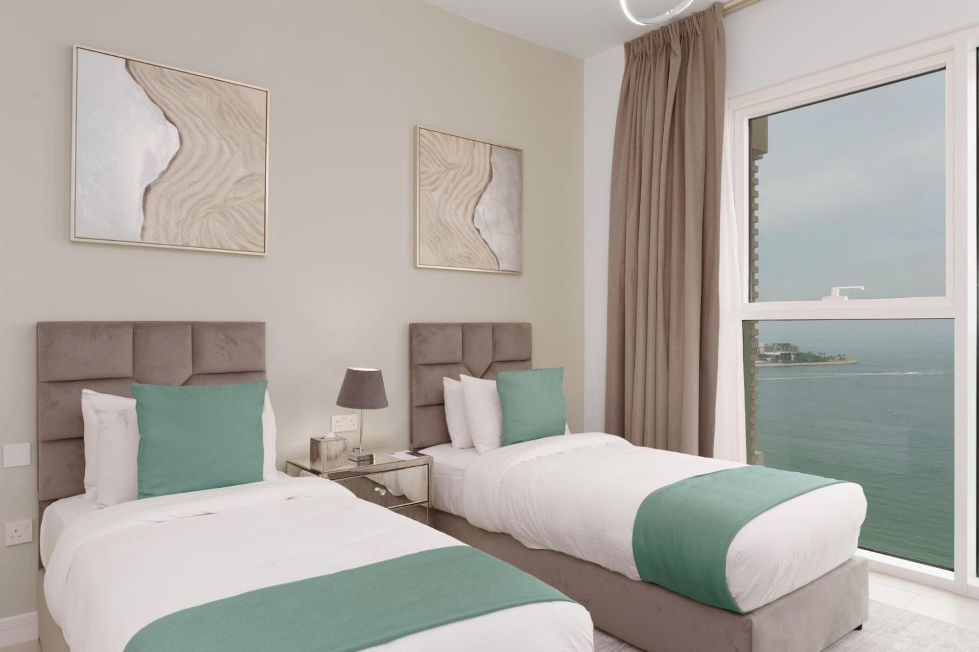 Maison Privee - Seaside Jbr Living W/ Open Sea & Bluewaters Views Apartment *
