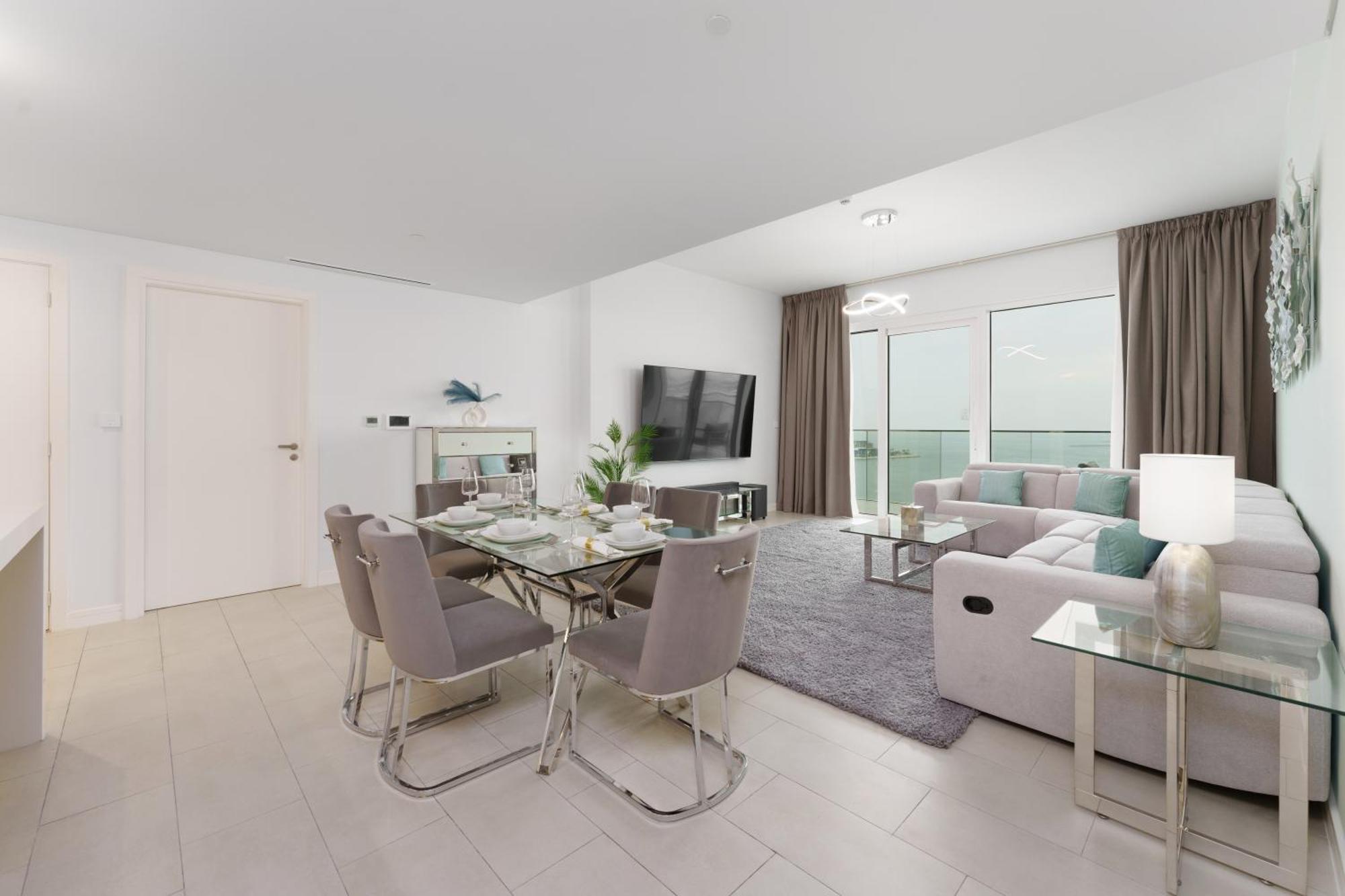 Maison Privee - Seaside Jbr Living W/ Open Sea & Bluewaters Views Apartment *